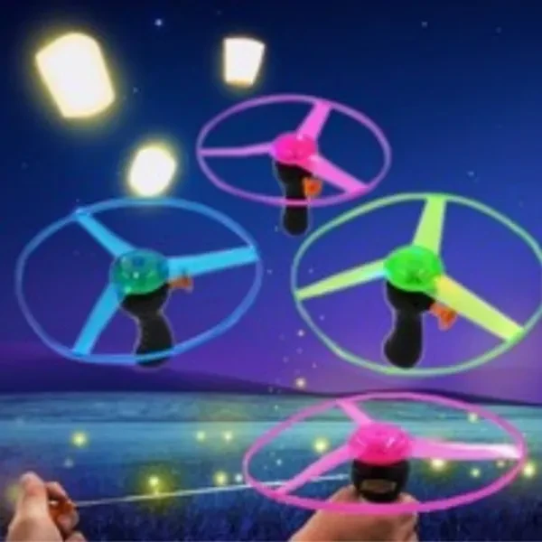 2021 New Funny Spinning Flyer Luminous Flying UFO LED Light Handle Flash Flying Toys for Kids Outdoor Game Color Random